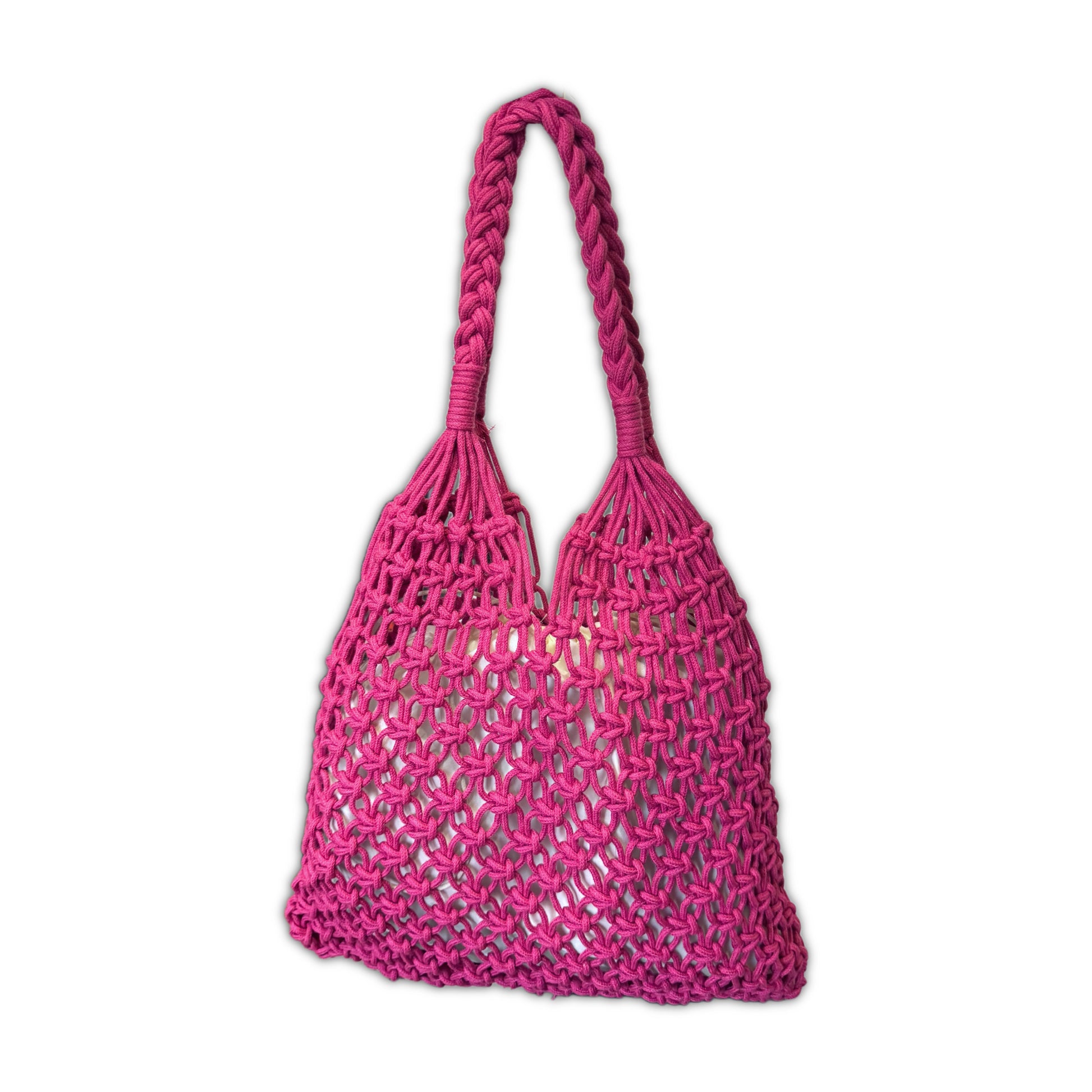 Borsa a spalla stile hobo in corda intrecciata a rete fitta color magenta. Un modello estivo leggerissimo e flessibile, perfetto per il mare o per il tempo libero. Caratterizzata da un comodo manico intrecciato e da una sacca interna removibile in tessuto per custodire gli oggetti personali. Un accessorio fresco, capiente e ricco di stile.